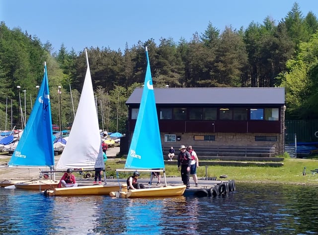 The Errwood Sailing Club home.