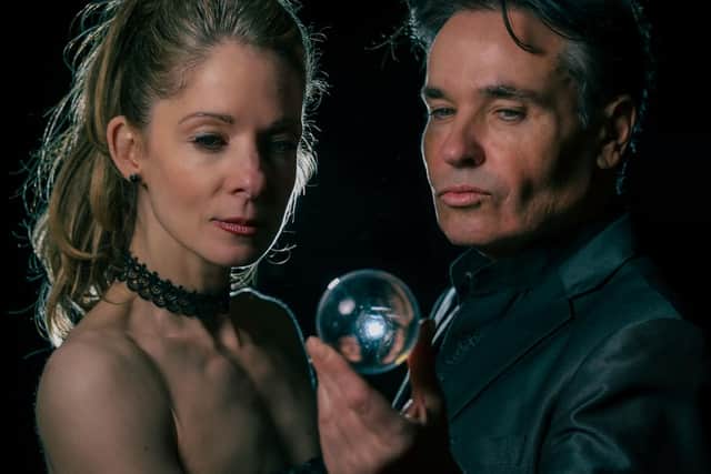 Magic, mind reading and opera combine in an electrifying new Fringe show