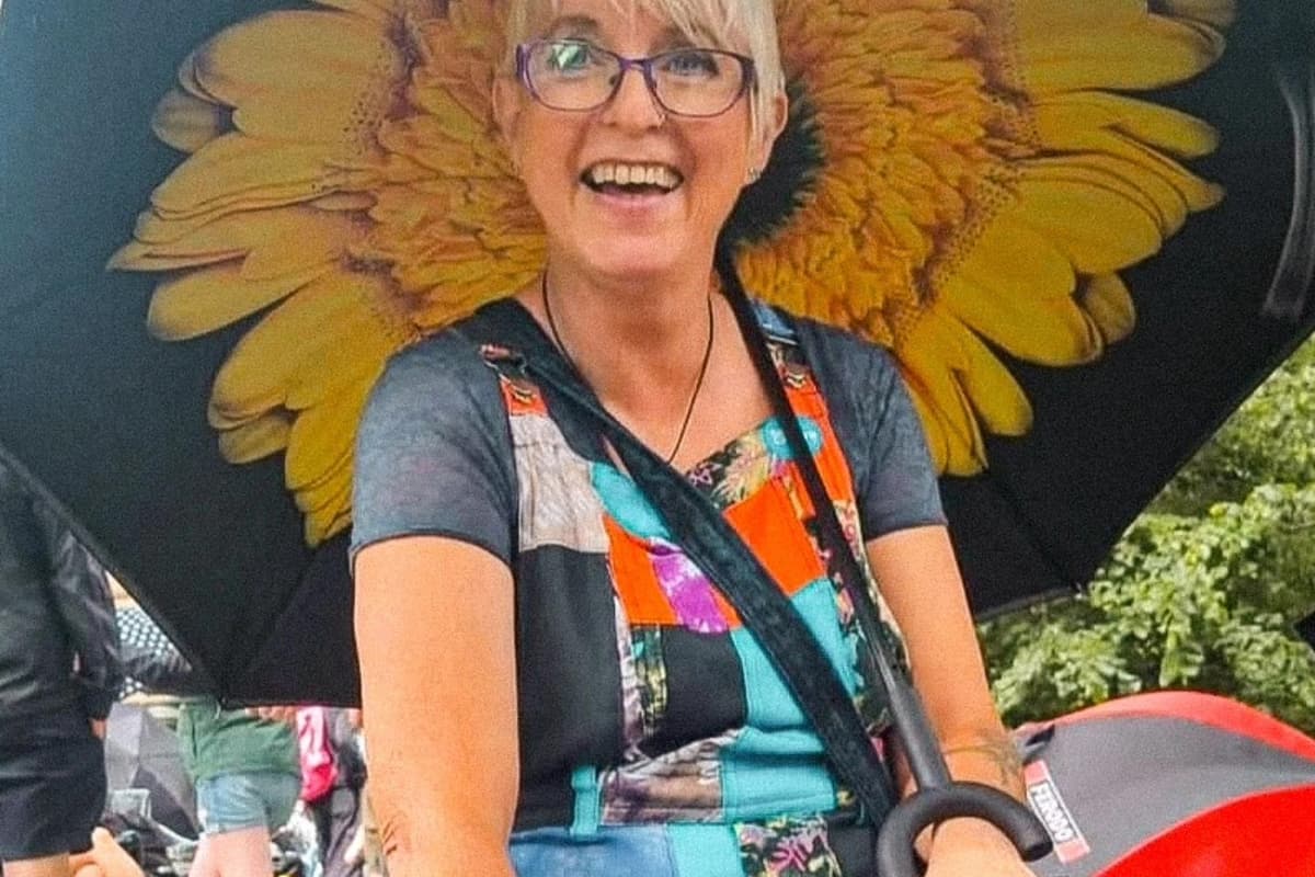 Fundraiser for Buxton mum with stage 4 incurable cancer tops £5,000