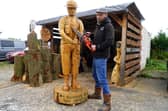 Chainsaw artist create life-size WW2 soldier for Remembrance Day