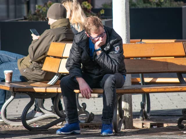 The UK unemployment rate has risen to its highest level for two years.