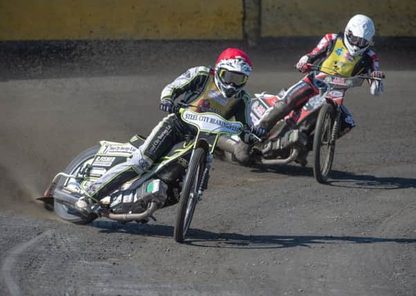 Photo by Ian Charles:

Ben Wilson  (Red) leads Tom Perry (White)

Buxton Hitmen v Coventry Bees, National Trophy, Hi-Edge Raceway, Buxton,  6 May  2018