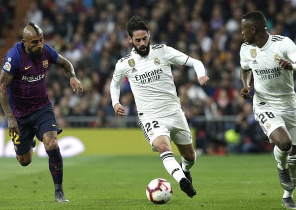 Real Madrid star Isco is wanted by two Premier League giants. (Photo by Gonzalo Arroyo Moreno/Getty Images)