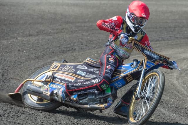 Photo by Ian Charles:

Anders Rowe in action for Buxton Hitmen

Buxton Hitmen v Stoke Potters, National Trophy, Hi-Edge Raceway, Buxton,  20May 2018